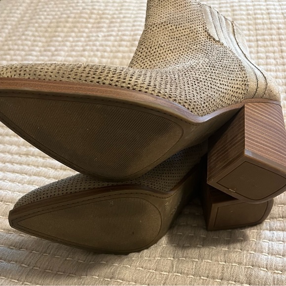 Indigo Rd. Ankle Booties - Picture 5 of 6